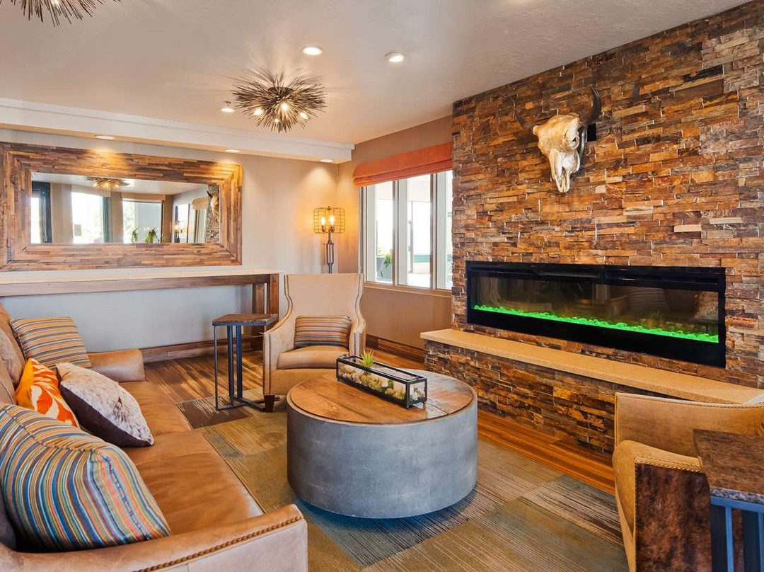 Best Western Plus CottonTree Inn主图