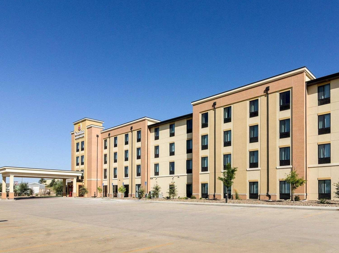 Comfort Inn & Suites主图