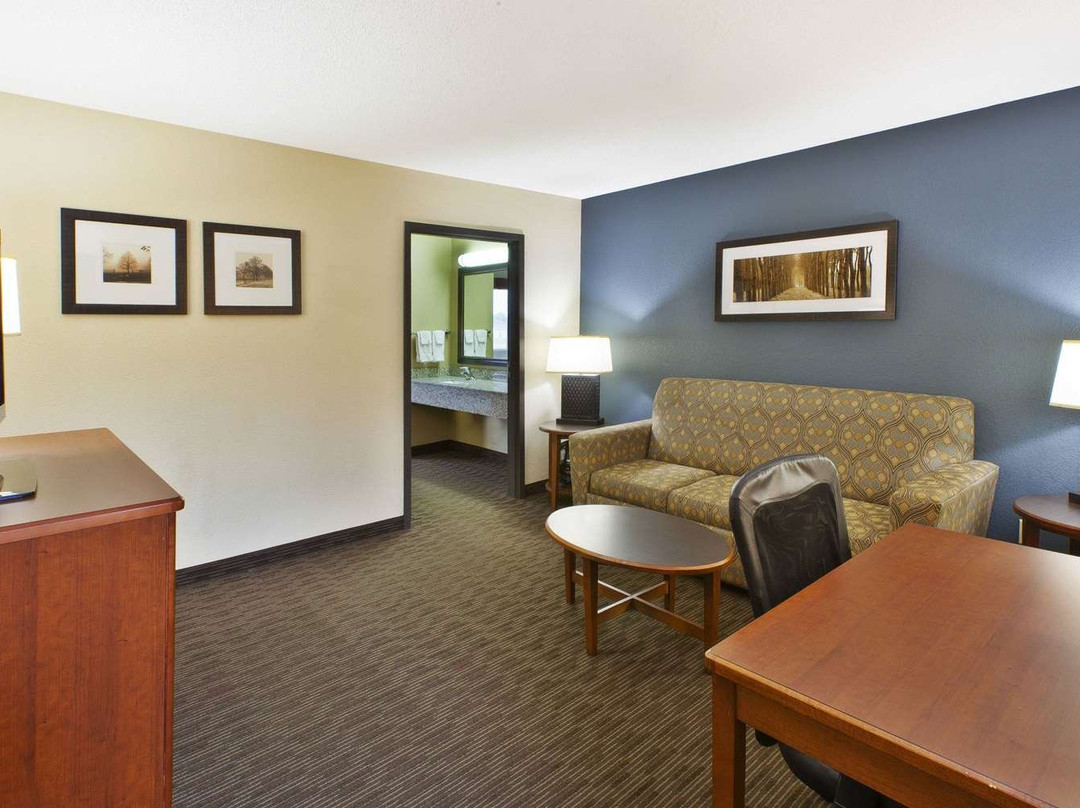 AmericInn by Wyndham Bay City主图