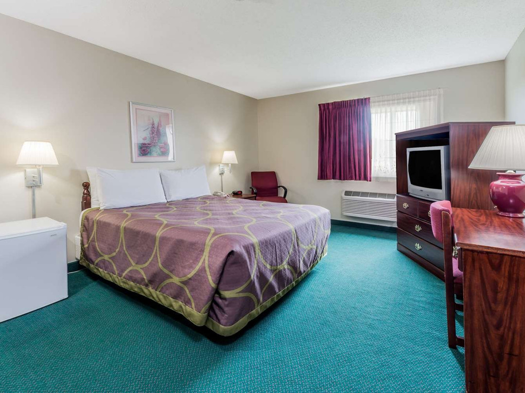 Super 8 by Wyndham Jerseyville主图