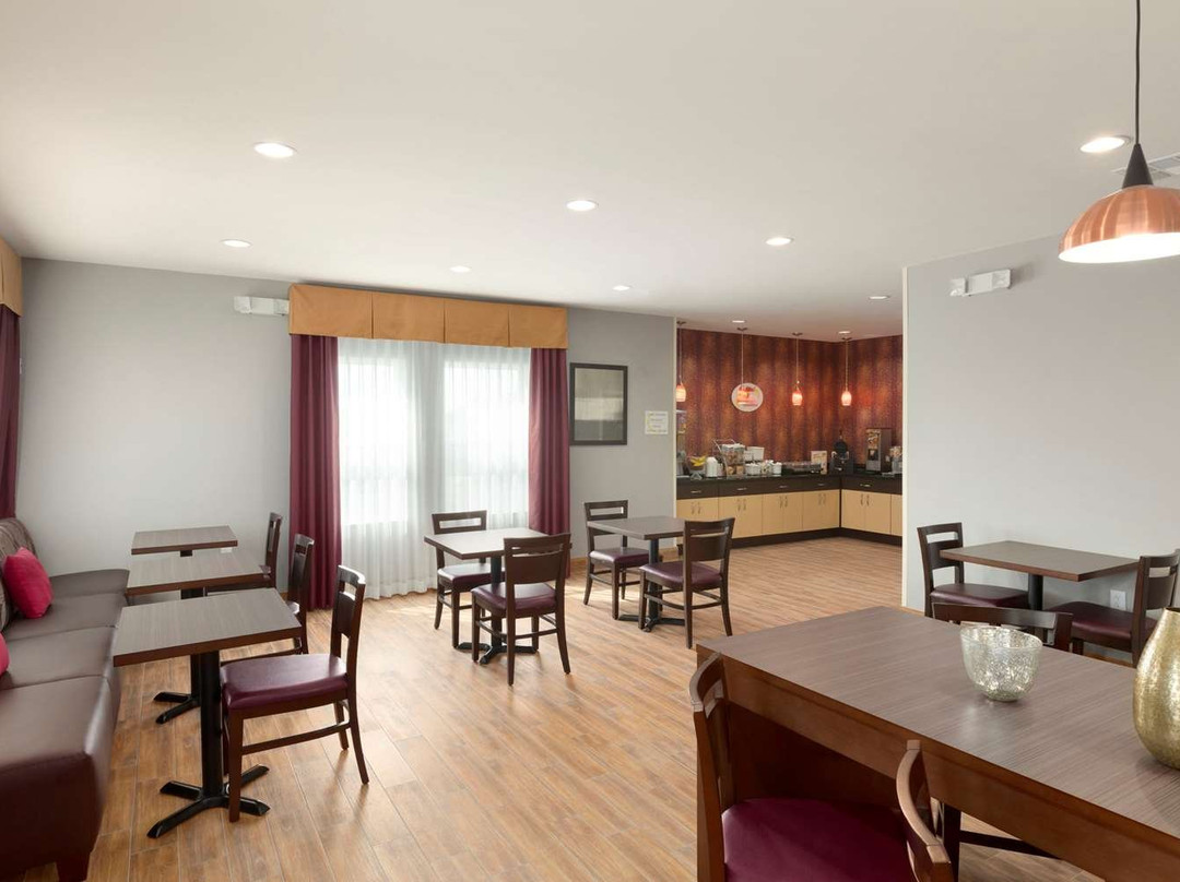 Super 8 By Wyndham Carrizo Springs主图