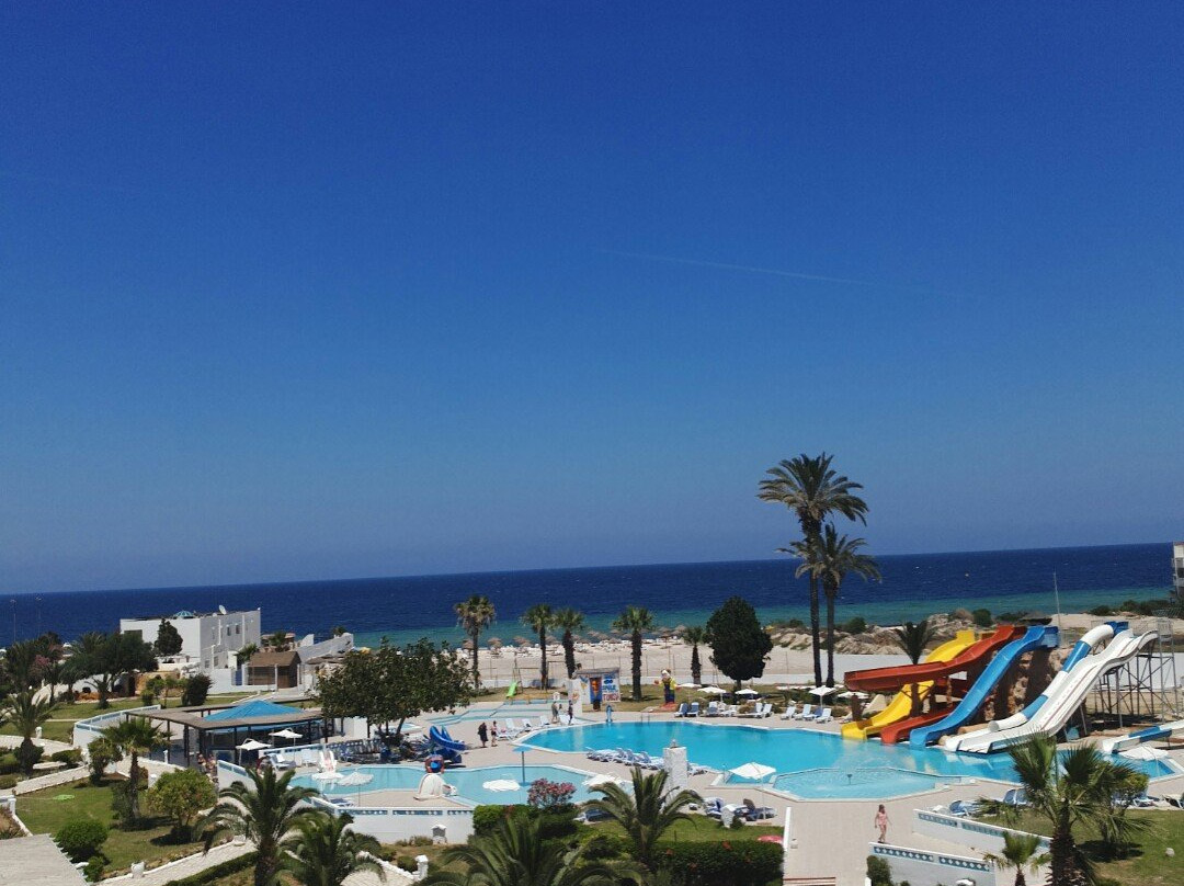 Palmyra Holiday Resort & Spa主图