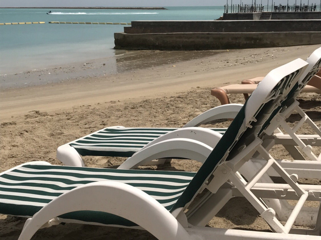 The Grove Resort Bahrain主图