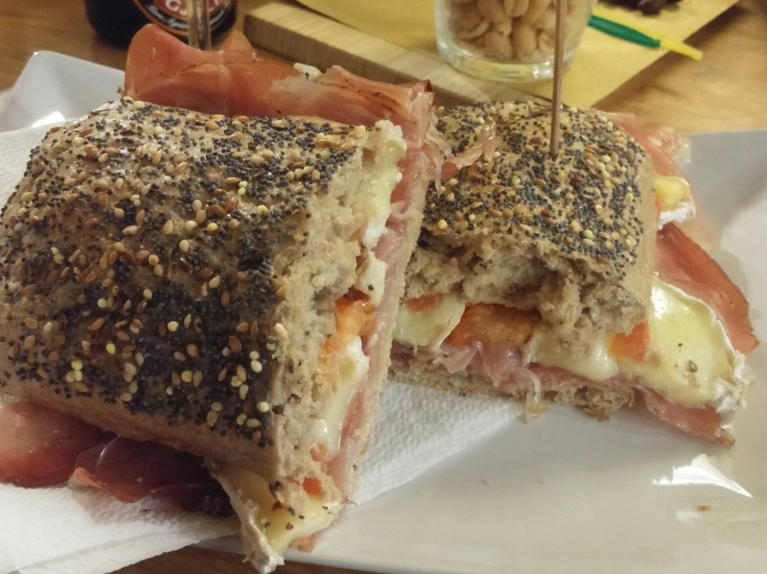 Vas餐馆和美食-Bollicine Bar