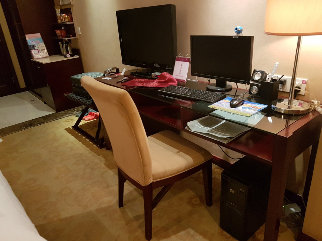 丰胜中州商务酒店主图