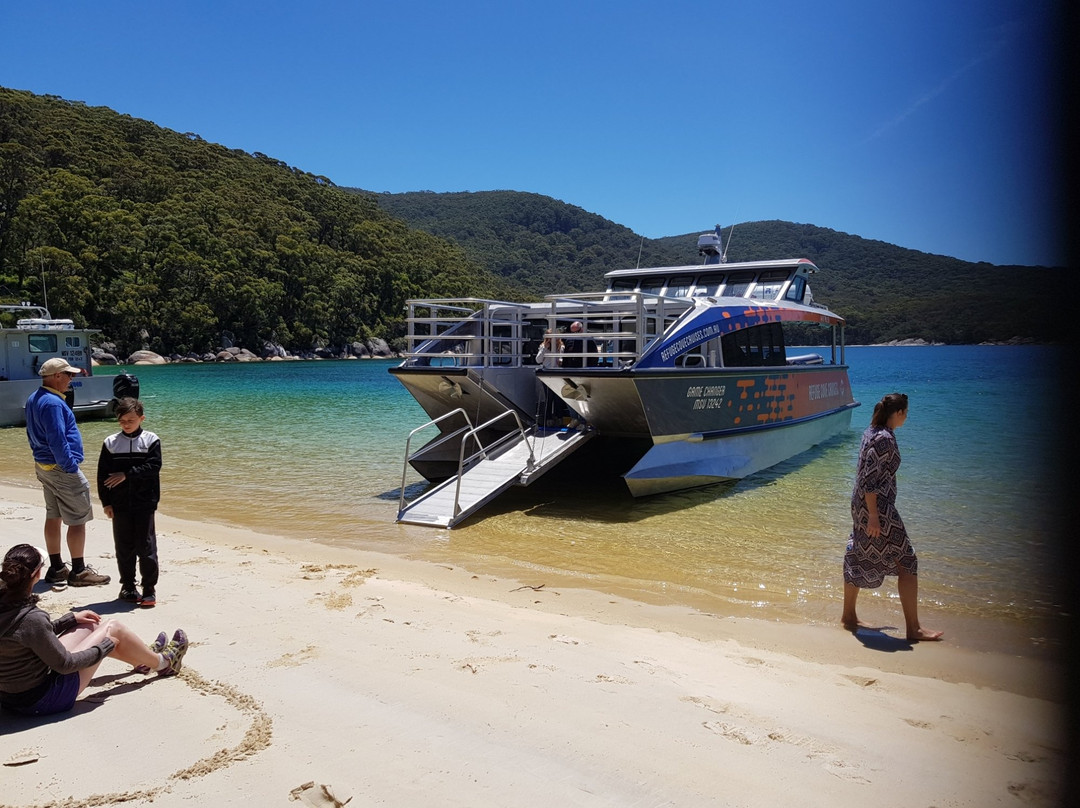 Refuge Cove Cruises-Port Welshpool必去景点