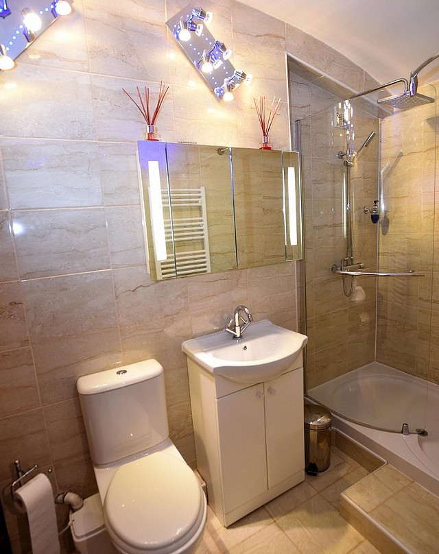 Tivoli Guesthouse主图