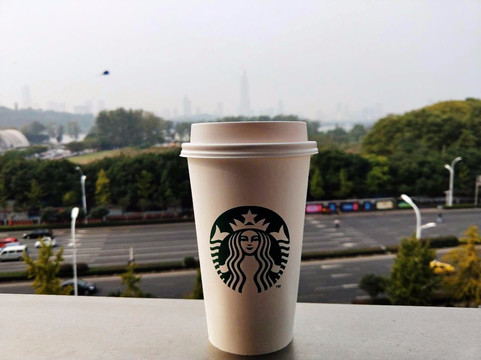 玄武湖假日酒店主图