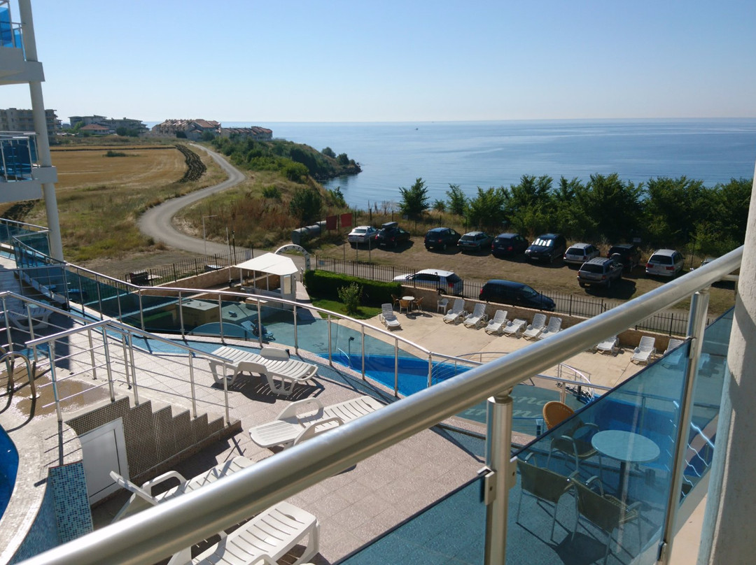 Grand Sirena Apartments