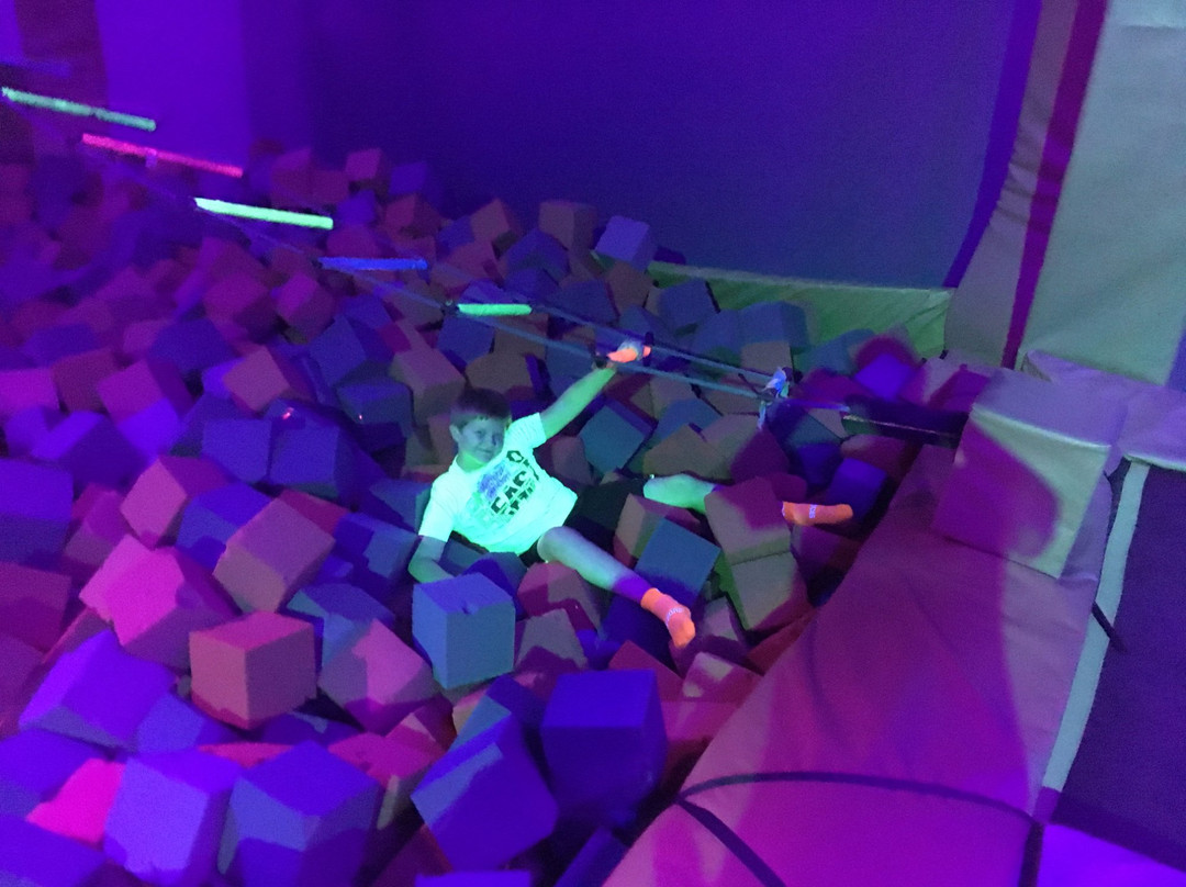 Sky Zone-肯纳索必去景点