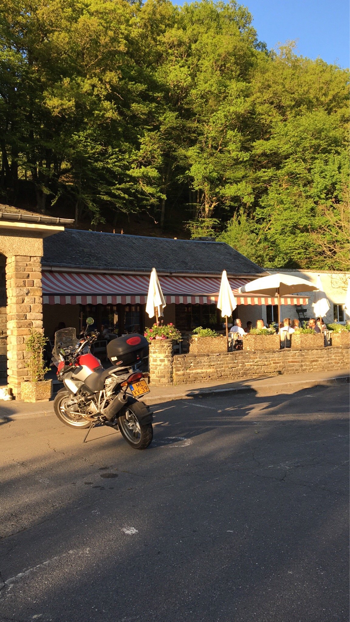 Auberge Du Lac-官方