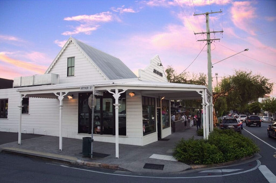 At Sixes and Sevens-布里斯班必去景点