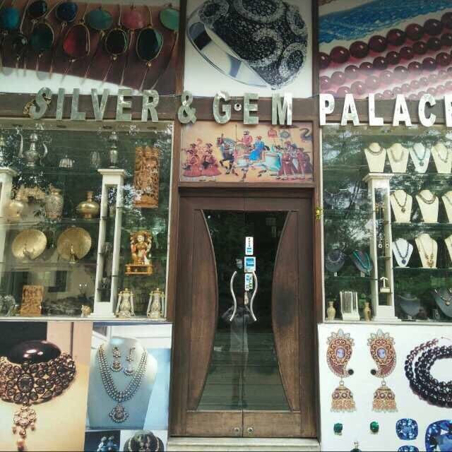 Silver & Gem Palace-斋蒲尔必去景点