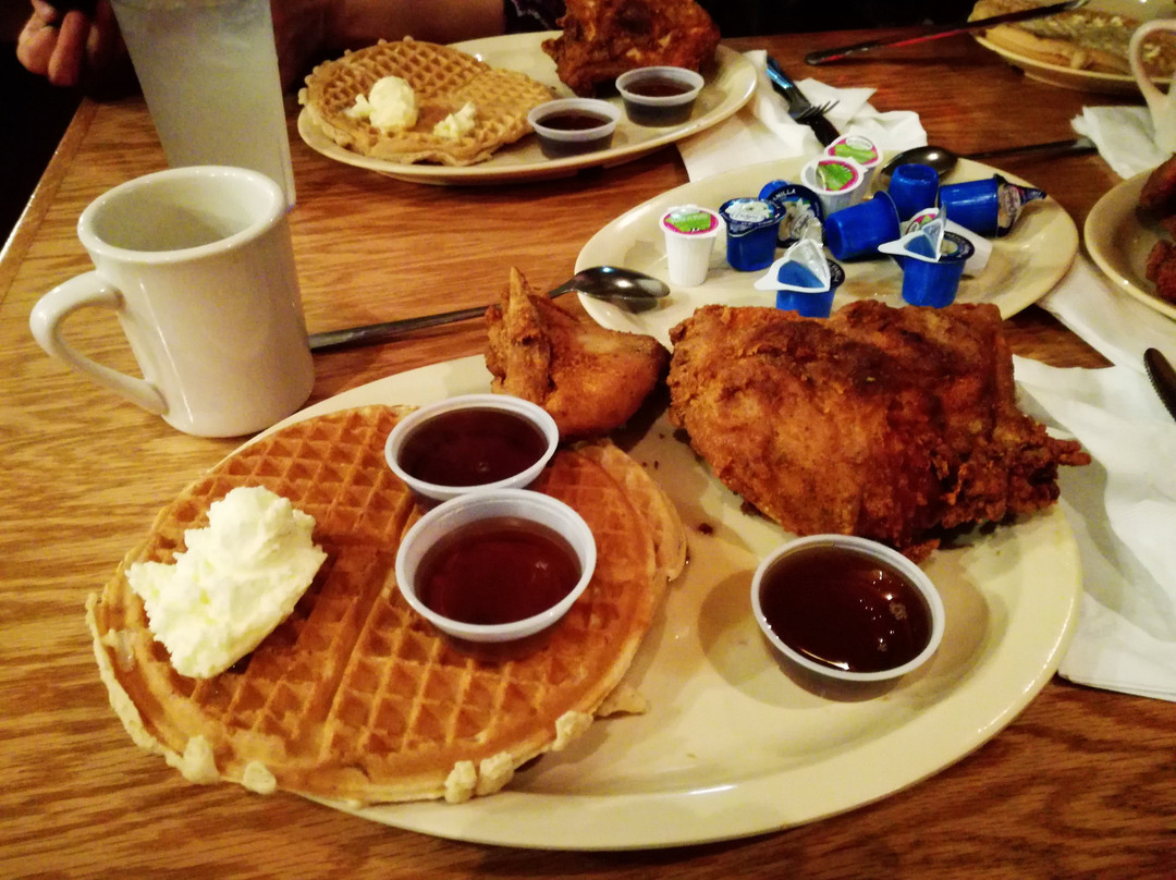 英格尔伍德餐馆和美食-Roscoes House of Chicken & Waffles