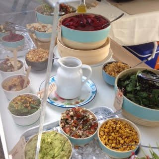 Balaclava旅游景点-Hank Marvin Market