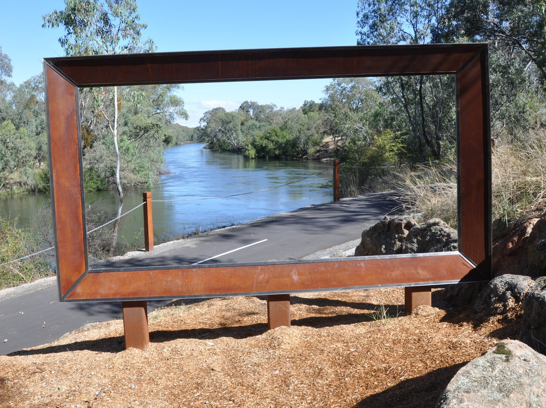Yindyamarra Sculpture Walk-奥尔伯里必去景点