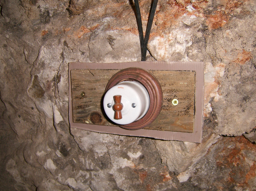 Bodegas Peral-Colmenar de Oreja必去景点