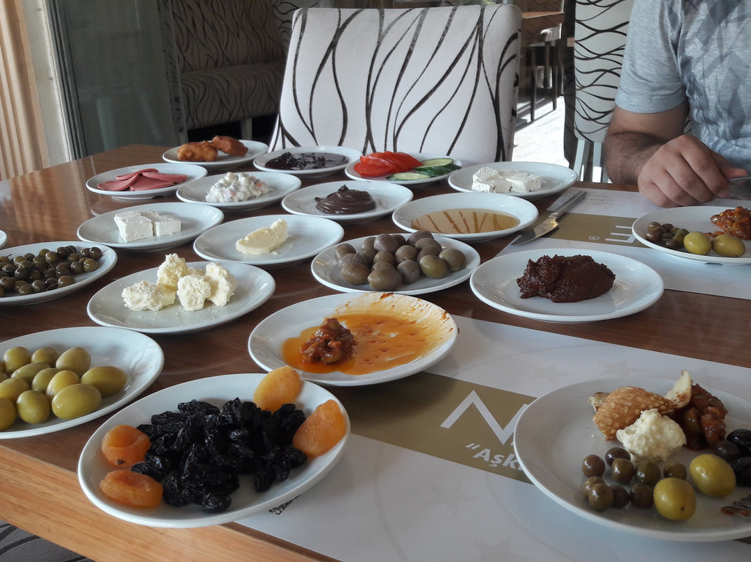 Yildizeli餐馆和美食-Nevizade Kahvalti