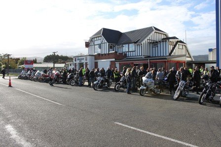 The Ashhurst Inn-官方