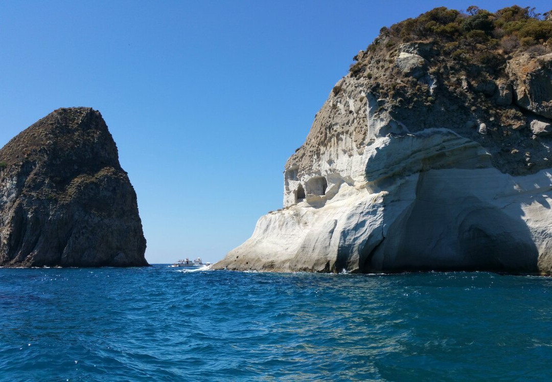Punta Di Capo Bianco景点图片