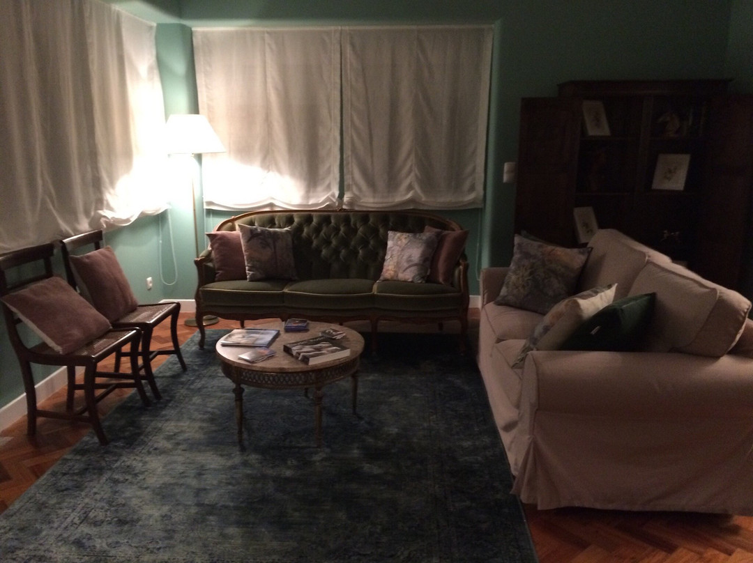 Charming Estoril Guesthouse B&B