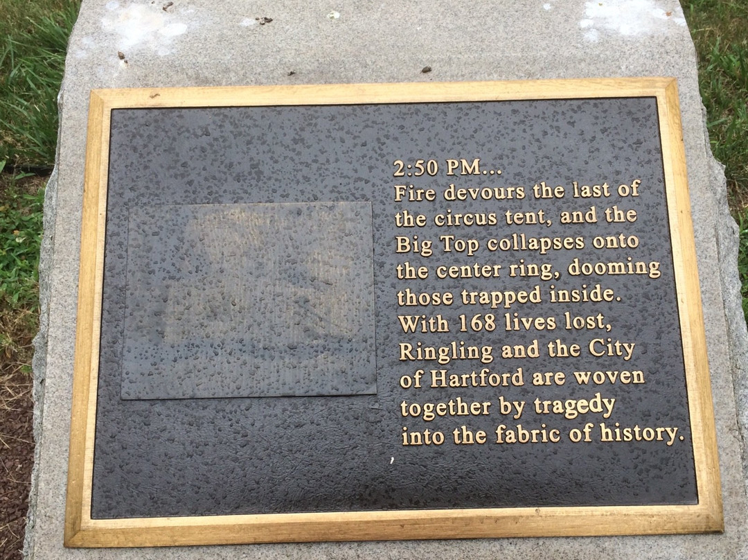 Hartford Circus Fire Memorial-哈特福德必去景点