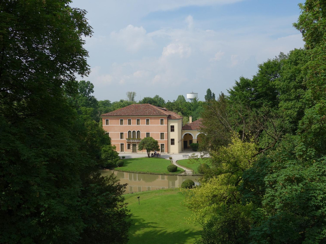 Castelletto e Grotte del Belvedere-米兰诺必去景点