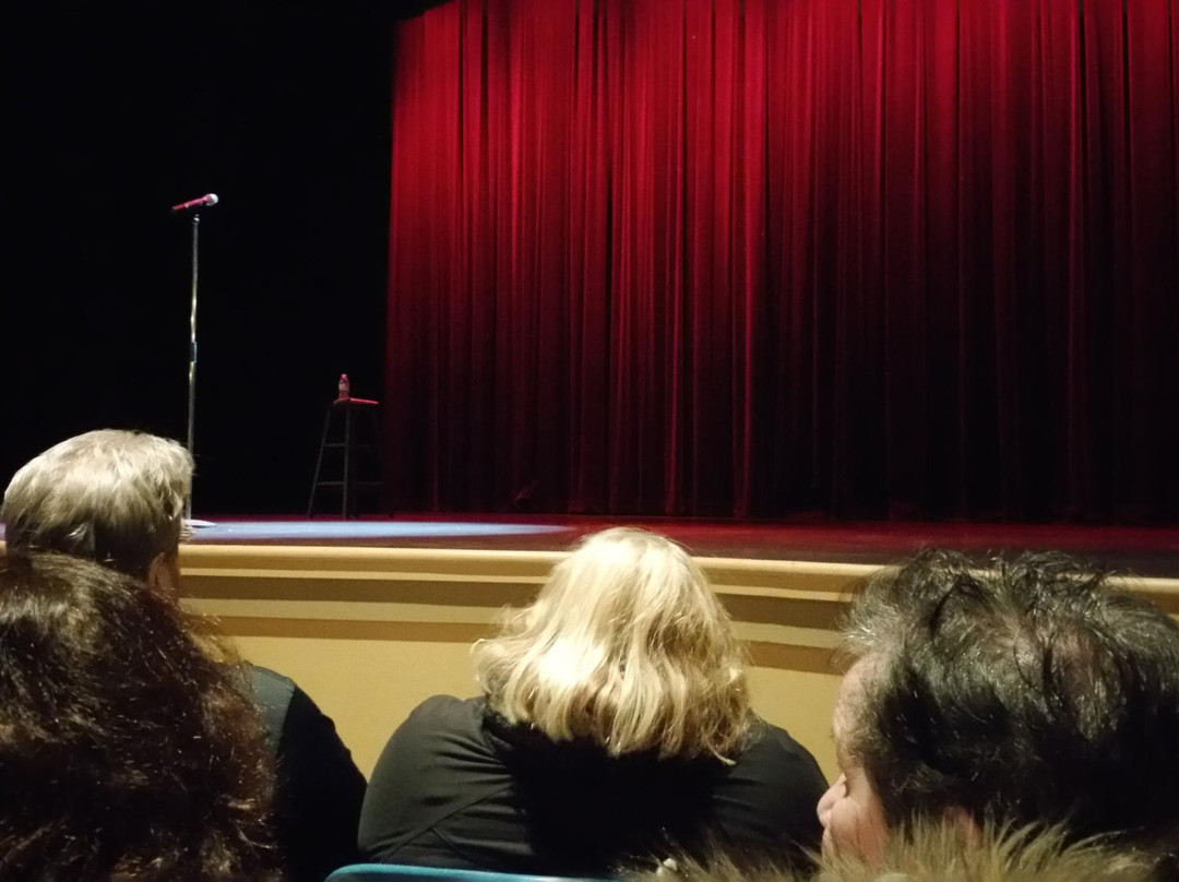 Harbourfront Theatre-萨默赛德必去景点