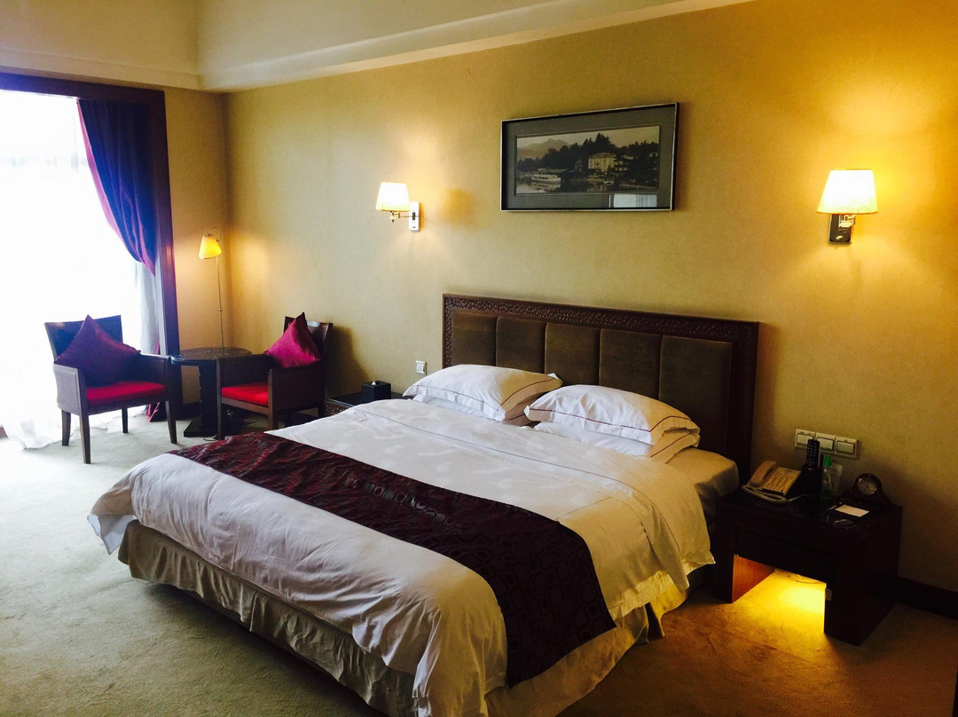 鹤山碧桂园凤凰酒店主图