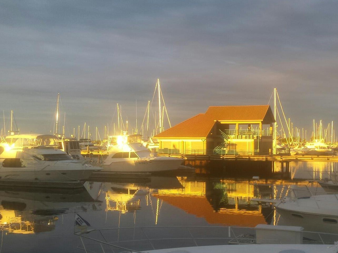 Reefpoint Marina-拉辛必去景点