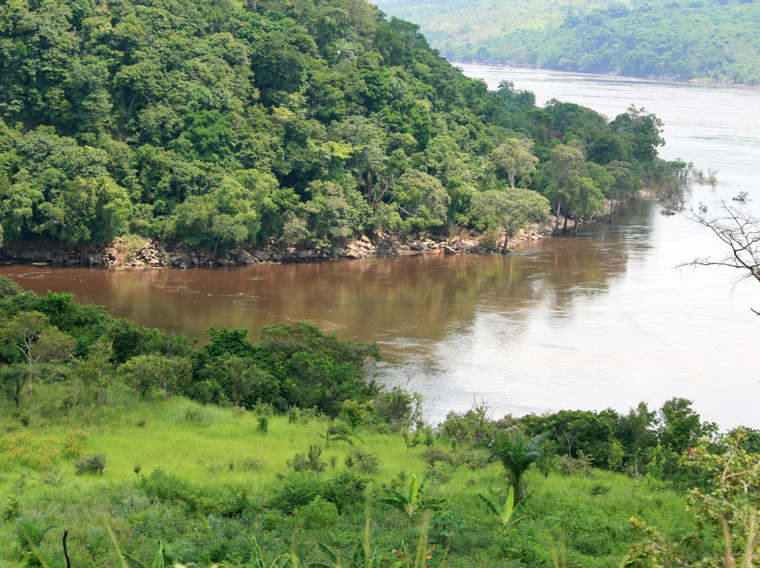 Kisantu旅游景点-Loufoulakari Falls