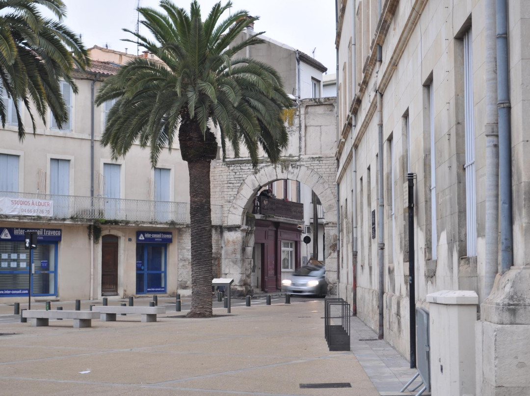 Porte de France-尼姆必去景点
