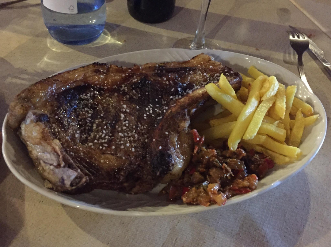 Mondron餐馆和美食-Restaurante El Caserón De Guaro