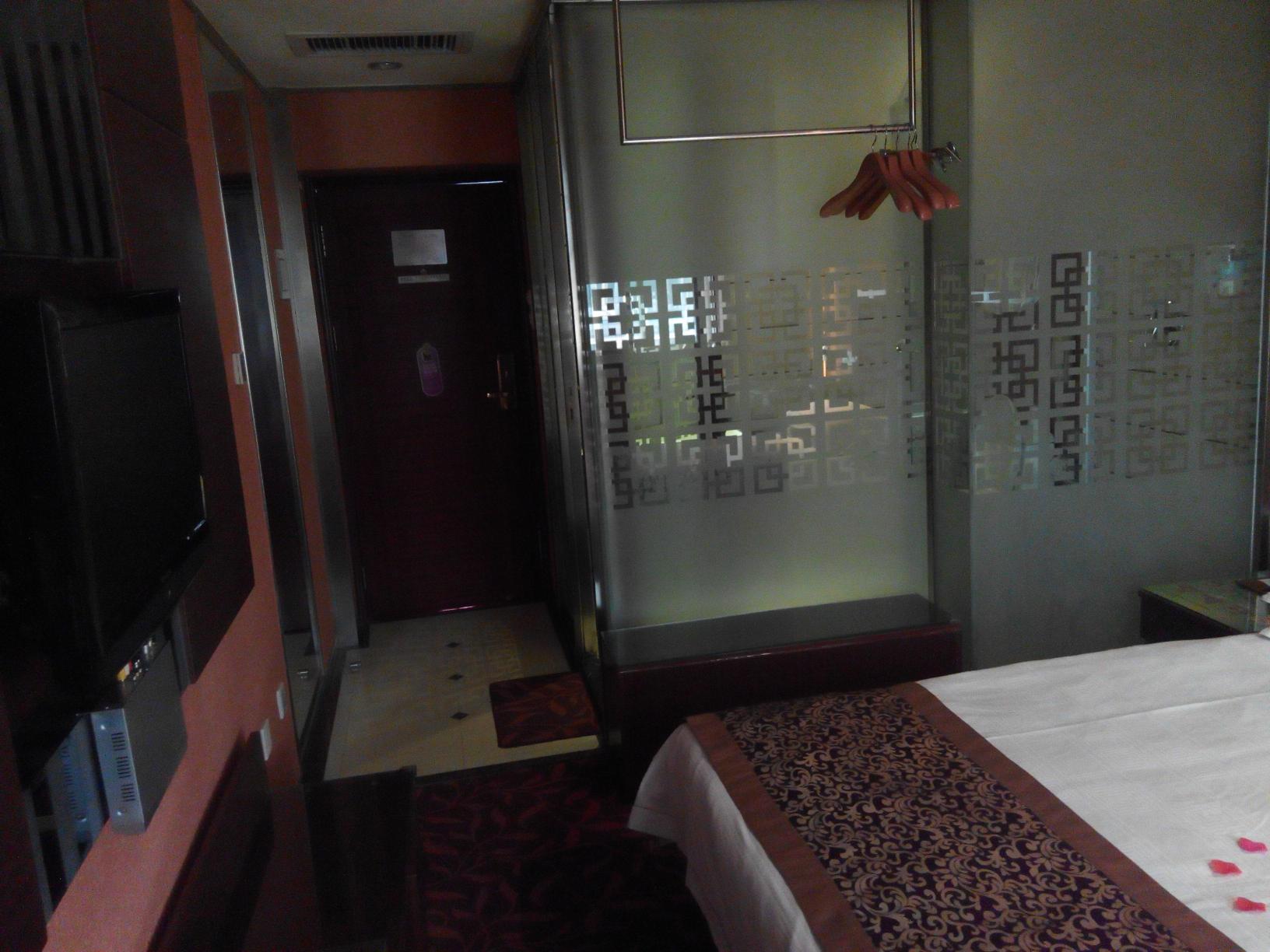 莱州新世纪大酒店B座-客卧