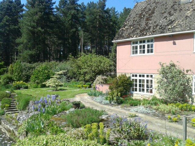 Fullers Mill Garden-West Stow必去景点