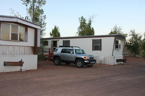 Halls Crossing RV & Campground-客卧