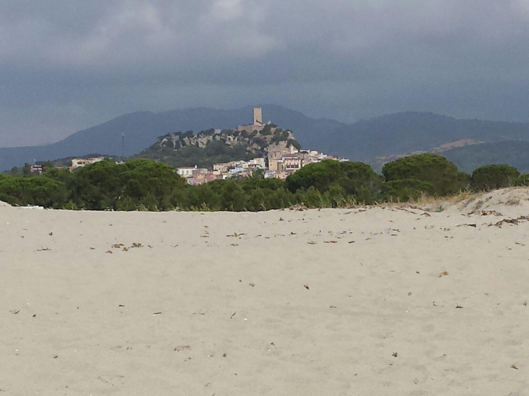 Spiaggia di Su Tiriarzu-Posada必去景点