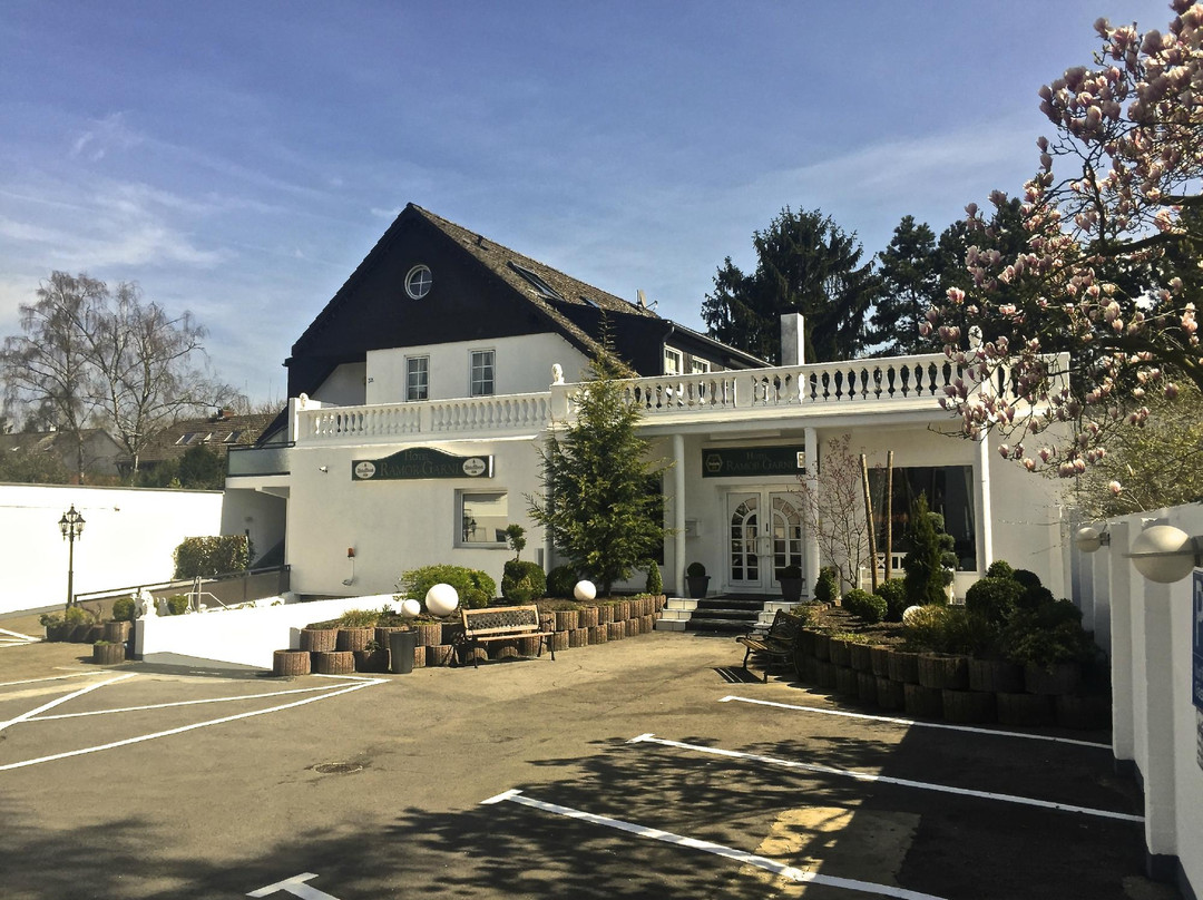 拉莫尔盖尔尼酒店