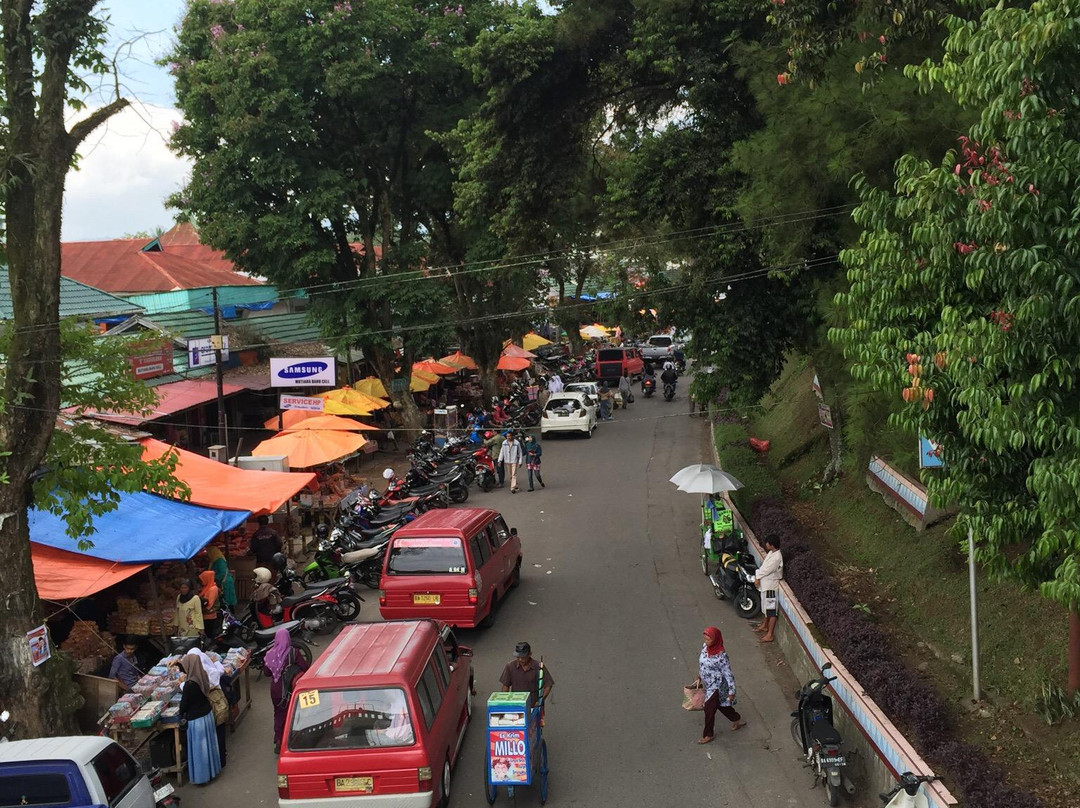 Pasar Atas Bukittinggi-武吉丁宜必去景点