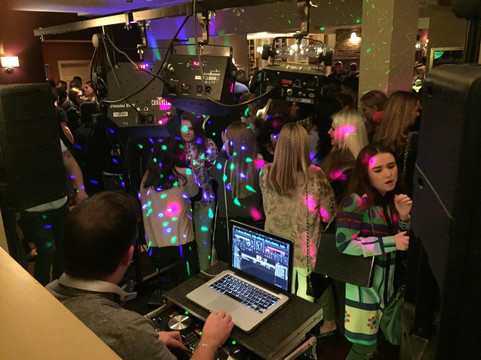 The Nags Head Pub-Welling必去景点