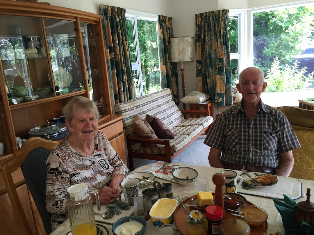 Whakatane Homestay - Leaburn Farm主图
