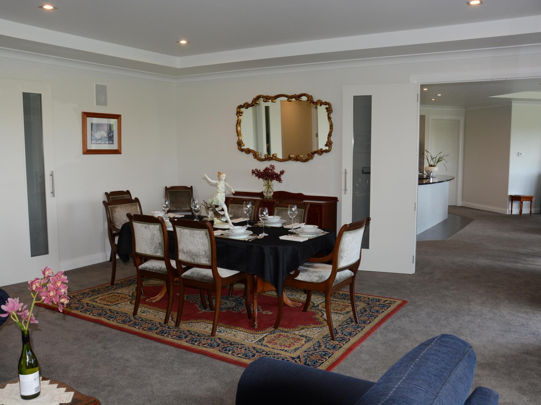 Matangi Oaks Boutique Bed & Breakfast主图