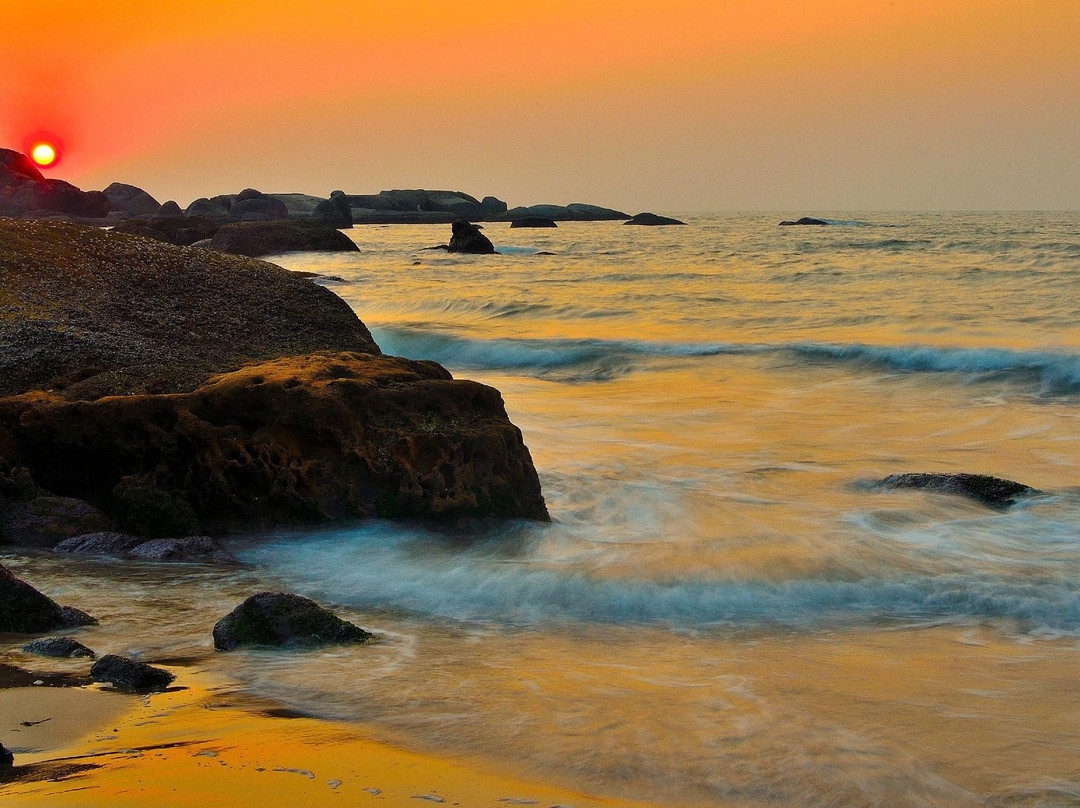 阿贡达海滩-雅高达必去景点