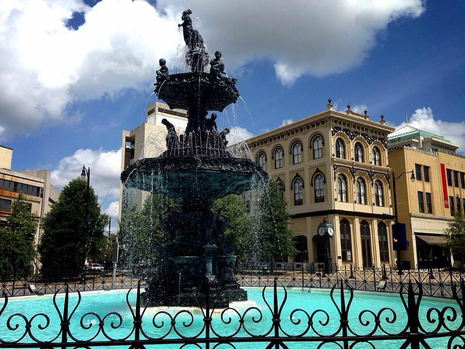 Court Square Fountain-蒙哥马利必去景点