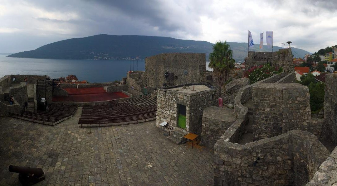 Herceg Novi Theatre-赫尔采格诺维必去景点