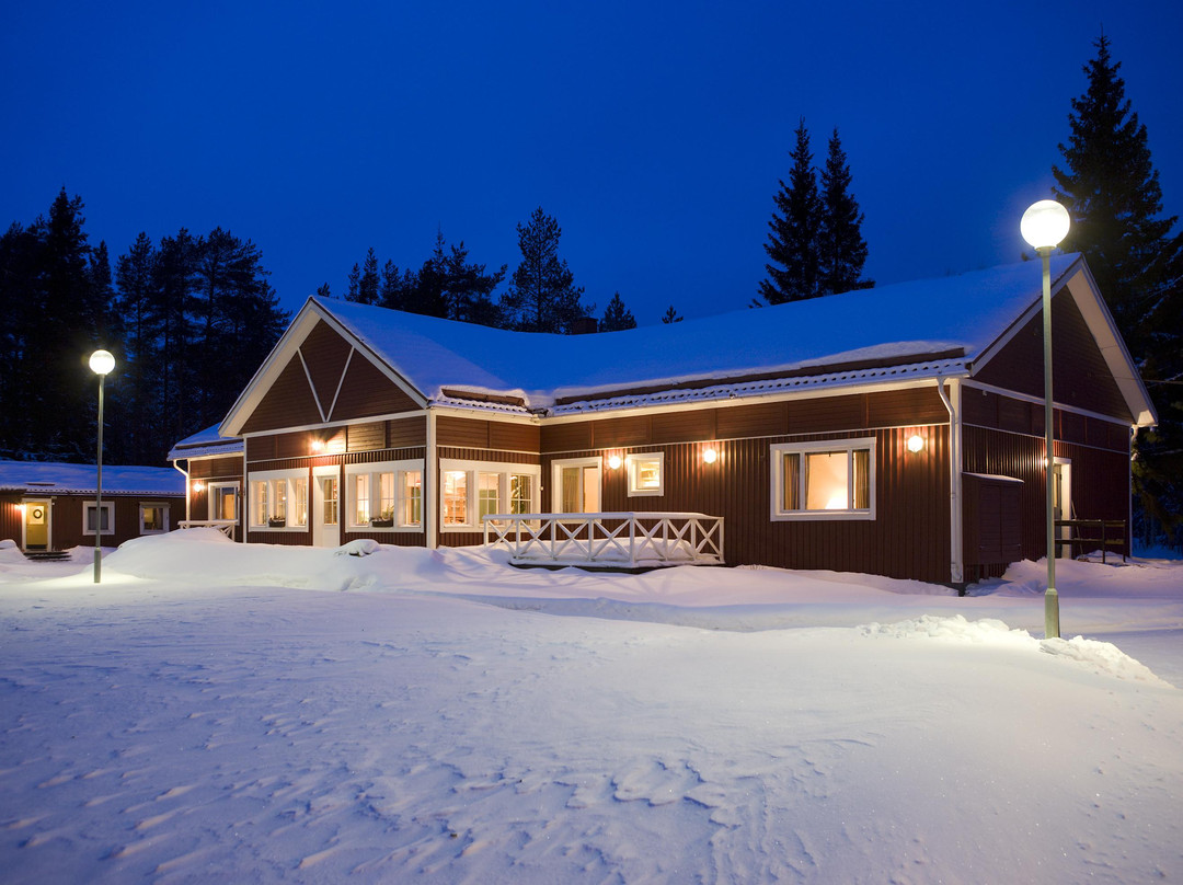 Pine Bay Lodge