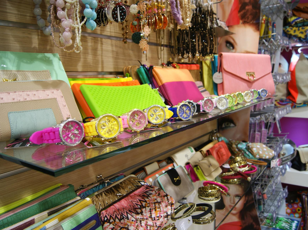 Queens accessories-Roda必去景点