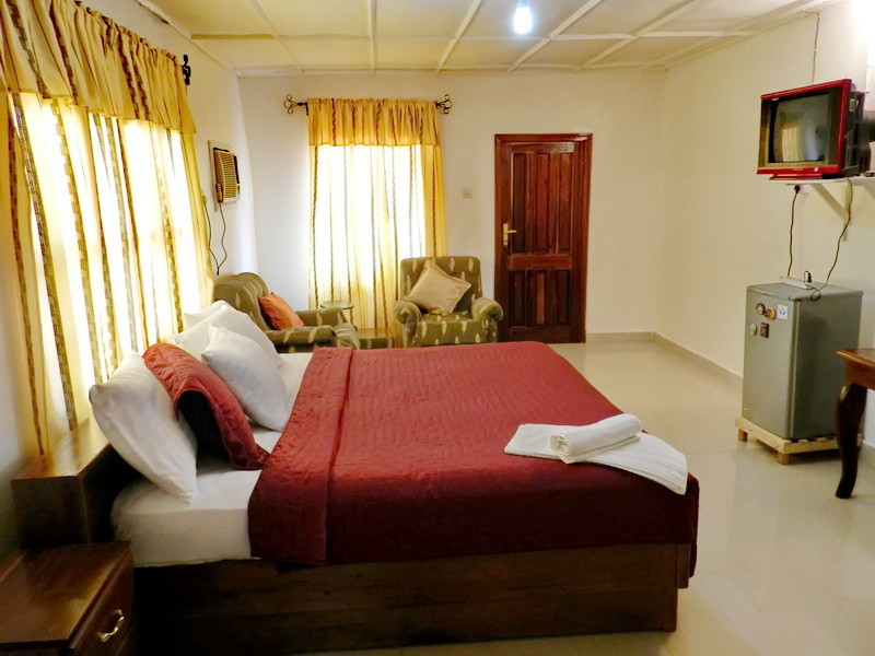 Paloma Guest House & Restaurant主图