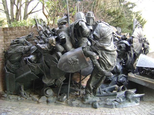 Stadterhebungsmonument-杜塞尔多夫必去景点