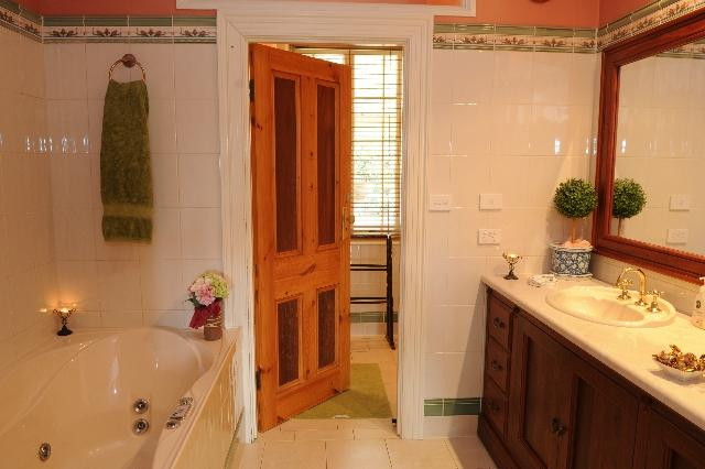 Adelaide Hills Oakfield Inn主图